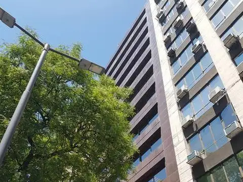 Oficina 6 ambientes con 3 baños