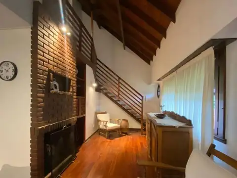 CASA en PLAYA GRANDE 4 AMB. ALQ 12 MESES