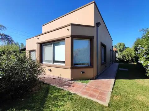 Casa en Venta en La Candida Club de Campo, USD 150.000