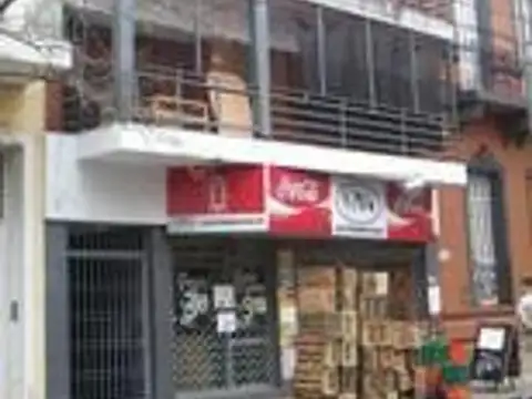 Excelente departamento monoambiente, CON PATIO SIN EXPENSAS.