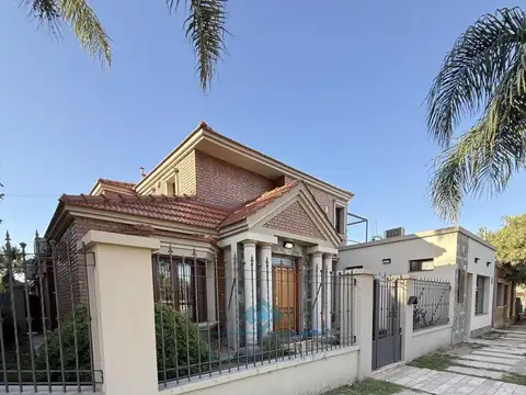 Casa en Venta en Colonia Caroya, USD 390.000