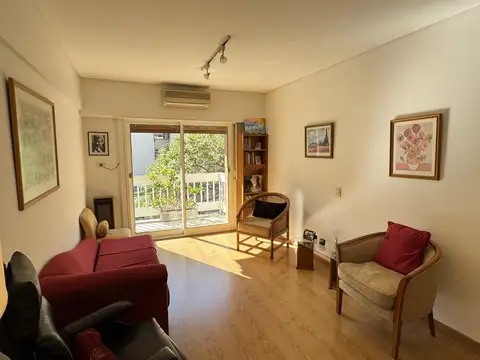 Luminoso Monoambiente en Palermo Chico - Apto profesional