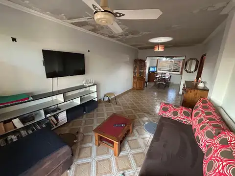 Depto Tipo Casa en Venta en Lanús Oeste, USD 75.000