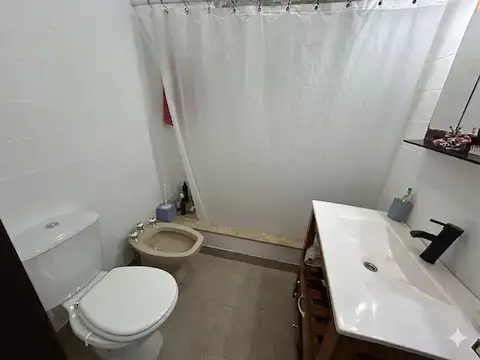 Depto Tipo Casa 4 ambientes con 1 baño
