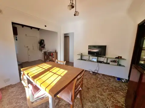 Casa 2 ambientes con 1 baño