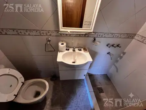 Depto Tipo Casa en Alquiler 40 años
