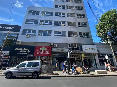 Av. Urquiza 4700, Piso 5