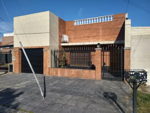 Casa - Venta - Argentina, Lanús - FORMOSA 1732