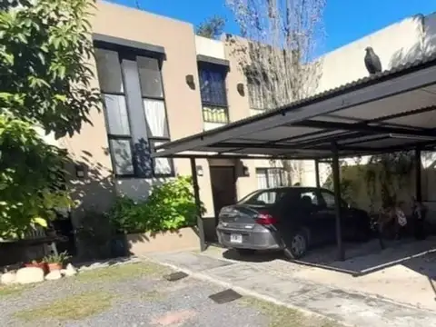 VENTA DUPLEX 3 AMBIENTES ITUZAINGO COCHERA Y PATIO