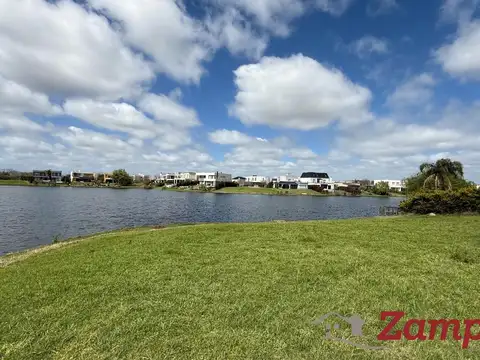 Terreno en Venta 12  mts Fondo