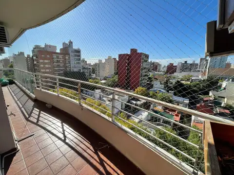 Departamento 4 ambientes con 2 baños