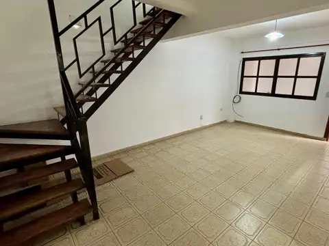 PH en Alquiler - 2 Dormitorios 1 Baño - 70mts - La Plata