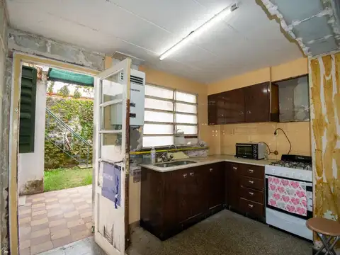 Casa 4 ambientes con 1 baño