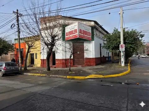 LOCAL COMERCIAL EN ALQUILER - LAVALLE ESQ FRIAS SILVA
