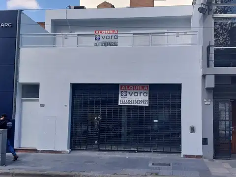 Piso Unico entrada independiente, 3 ambientes, baño y Toillet, Terraza y Patio Cubierto