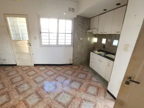 Depto Tipo Casa en Alquiler en Merlo, $ 400.000