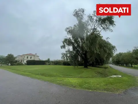 Terreno central en venta en La Lomada De Pilar