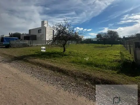 Terreno en venta Villa Catalina