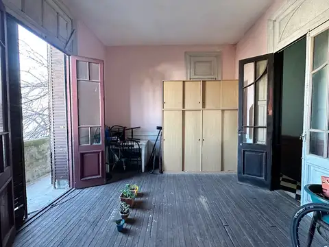 VENTA PH 5 ambientes en San Cristobal con terraza