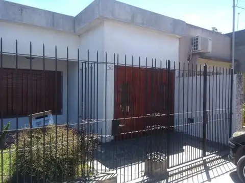 Mariano Moreno 700