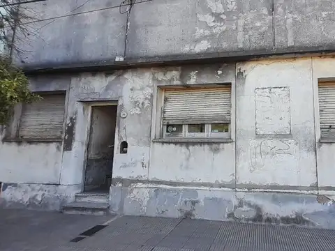 VENTA CASA A RECICLAR-INVERSORES-CENTRO CHASCOMUS