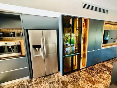 Casa en Venta al Este