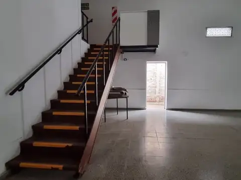 Casa 7 ambientes con 3 baños