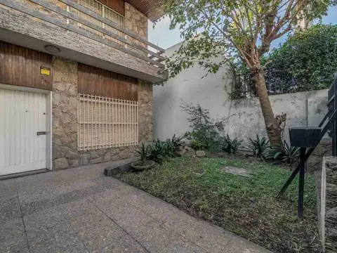 Casa en Venta en Villa Sarmiento, USD 90.000
