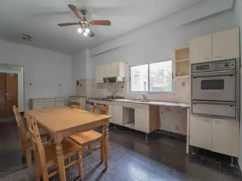 Casa 5 amb. C/Jardin con parrilla y Garage