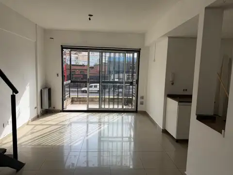 Departamento 2 ambientes en duplex con cochera !! 