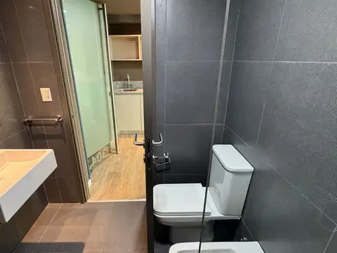 Alquiler oficina comercial de categoria en complejo Cardinales Cofico