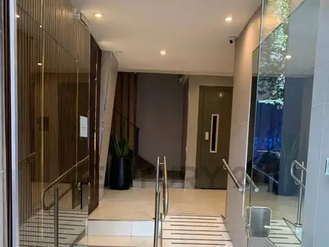 Venta Departamento al frente de 4 ambientes con patio y balcón en Almagro