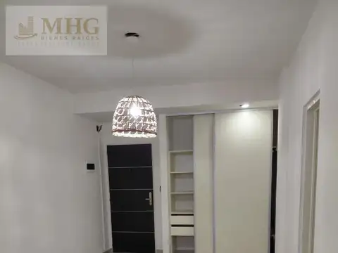 Departamento en Alquiler en Lomas del Mirador, $ 850.000