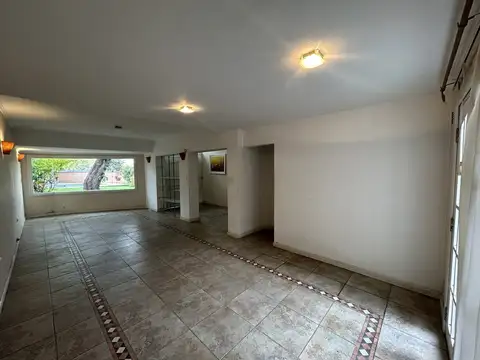 Casa en Alquiler de 4 dormitorios