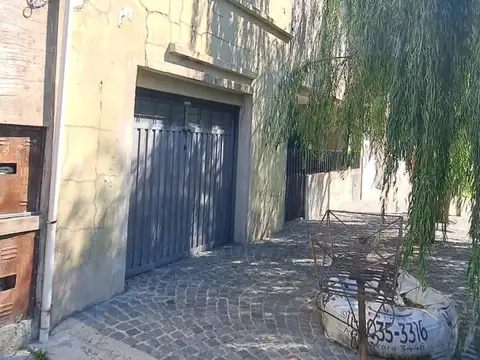 Venta casa de 6 amb con pileta