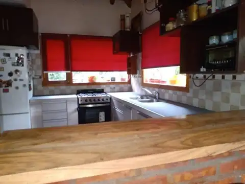 Casa con Pileta Climatizada en Paraje Lago Puelo