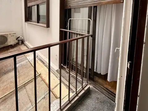Dpto en venta, 2 amb, balcón interno, Caballito