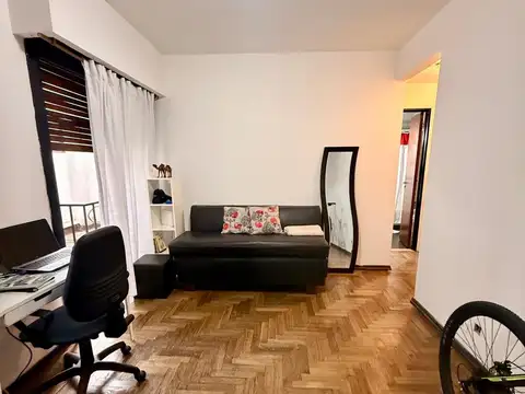 Dpto en venta, 2 amb, balcón interno, Caballito