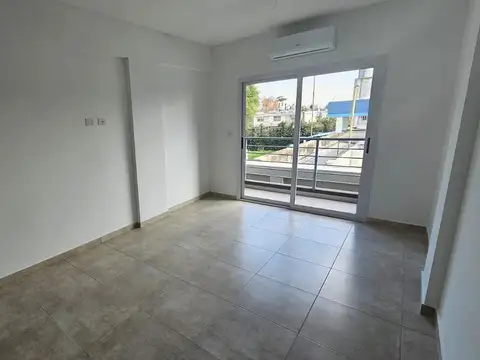 Departamento en Alquiler con 1 cochera