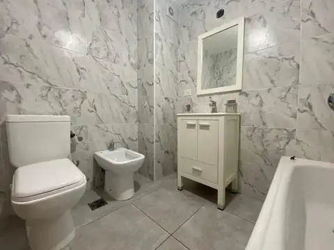 Departamento en Alquiler en Ituzaingo Sur, $ 420.000