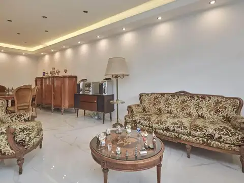 IMPECABLE CASA EN VILLA DEVOTO