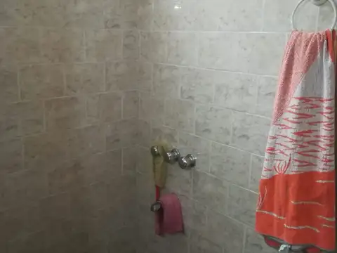 CASA ESTILO AMERICANA C/FONDO