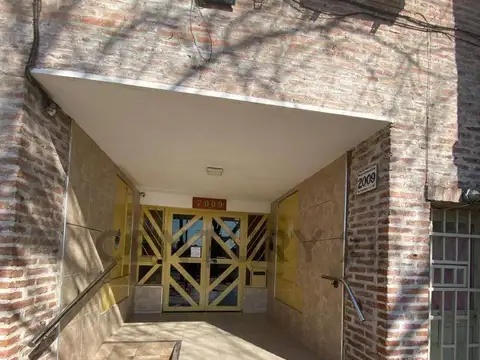 Olegario Andrade 2000, Piso 9