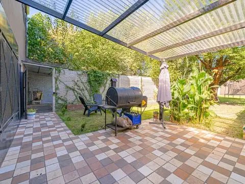Depto Tipo Casa en Venta 56 años