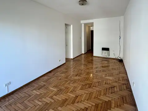 Emilio Mitre 100, Piso 7