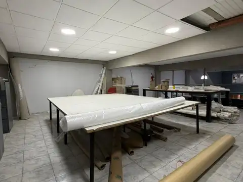 VENTA EN BLOCK GALPON + OFICINAS + 2 AMPLIOS DEPARTAMENTOS
