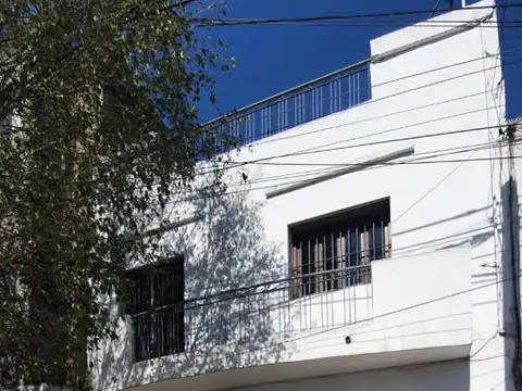 Departamento en alquiler - av. belgrano 2008
