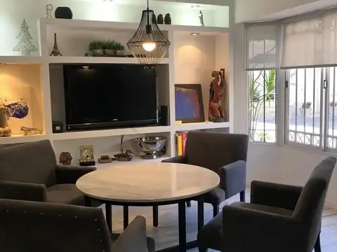 Depto Tipo Casa 4 ambientes con 3 baños
