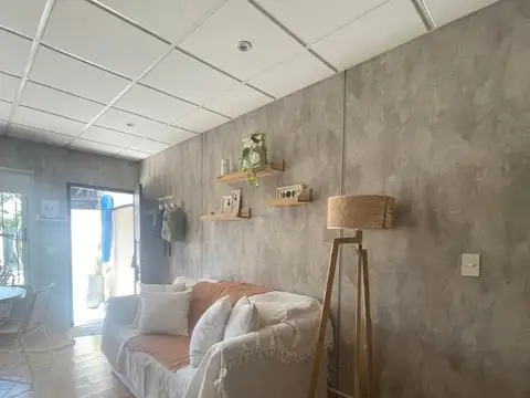 Casa 2 ambientes con 1 baño
