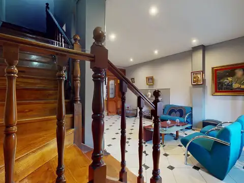 Casa 7 ambientes con 3 baños